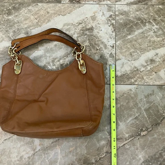 MICHAEL KORS BROWN LEATHER LILLY CHAIN HOBO - Picture 3 of 7